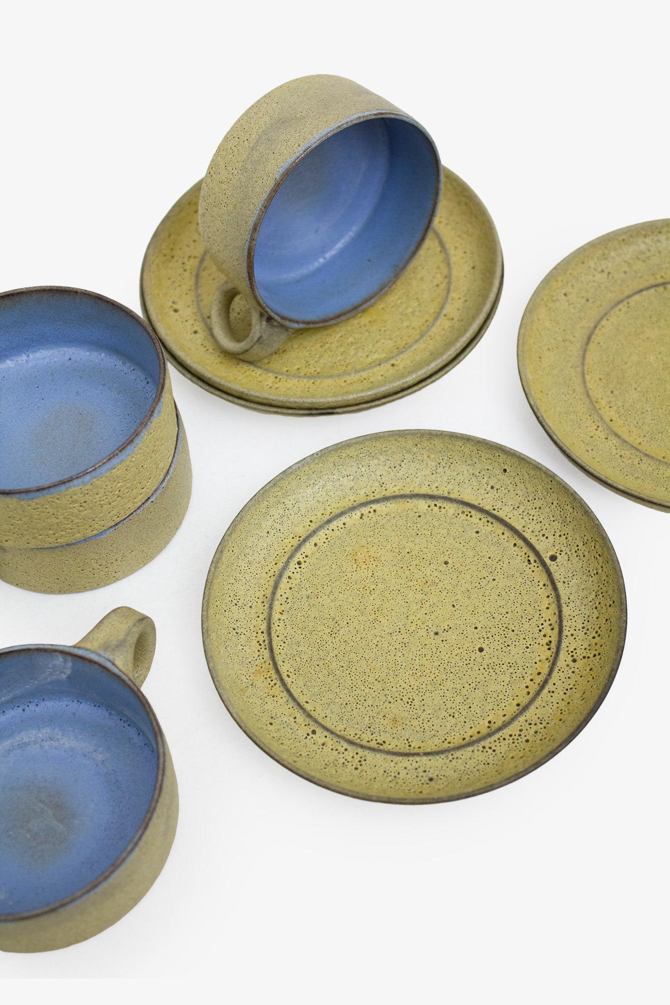 Vintage ruw geglazuurde 12-delige servies set