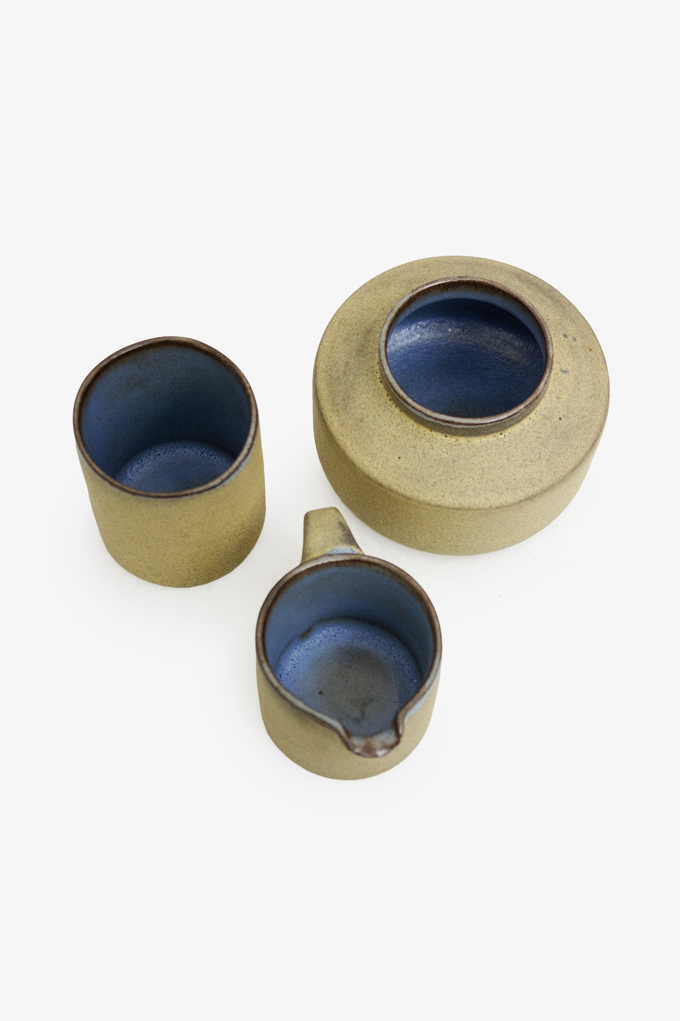 Vintage ruw geglazuurde 12-delige servies set