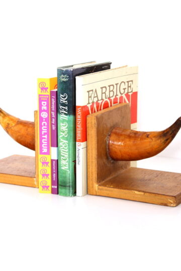 Vintage boekensteunen met hoorns