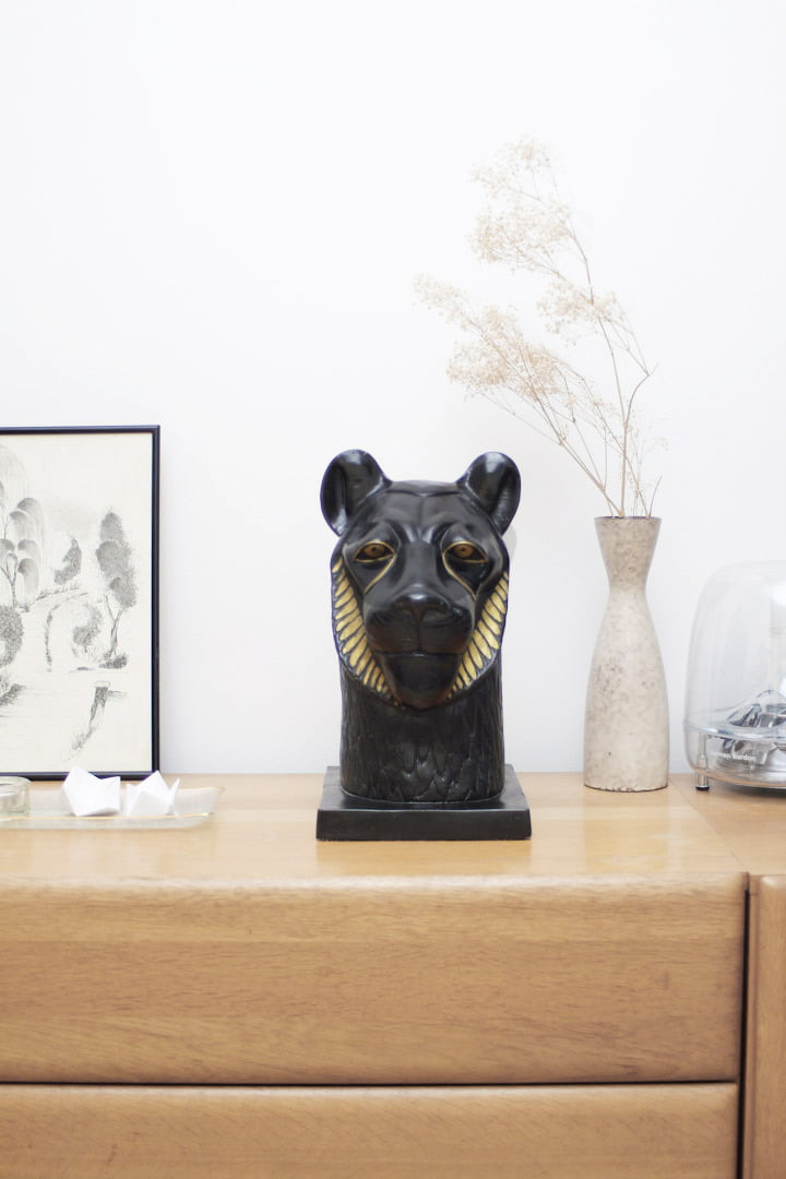 Tutankhamun Lion Bed