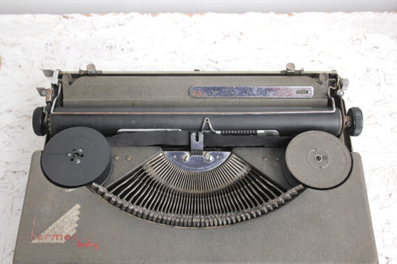 Vintage Hermes Baby typemachine
