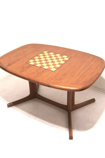 60s vintage Dyrlund eettafel met schaakbord