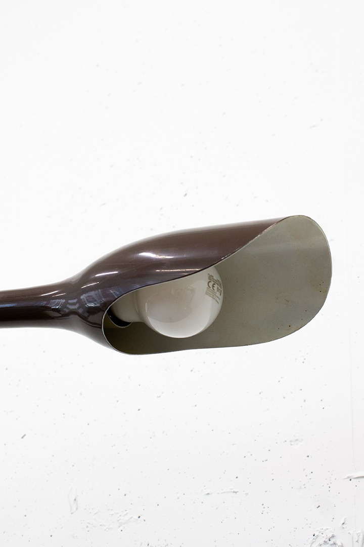 70s staande lamp met buigbare arm en bruine spot