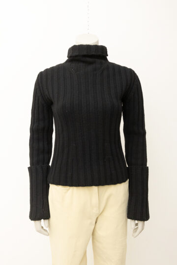 Ann Demeulemeester zwarte gebreide coltrui met extra lange mouwen