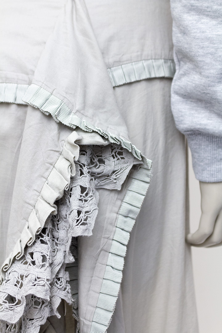 Beige rok Dries van Noten asymmetrisch met rushes