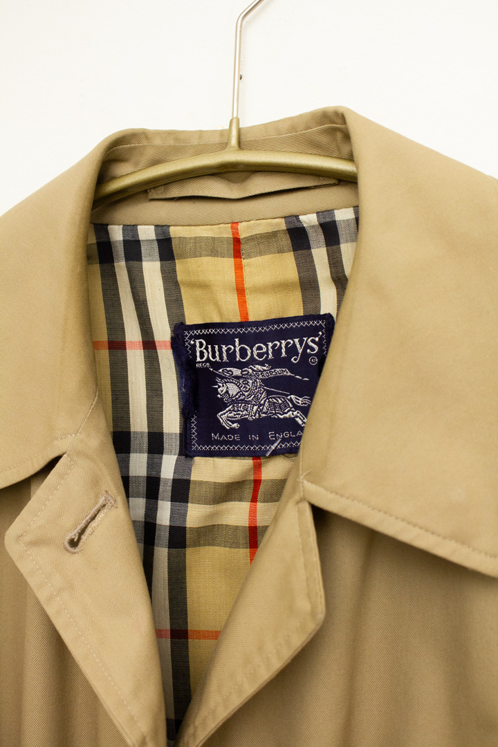 Beige vintage Burberry trenchcoat met ceintuur