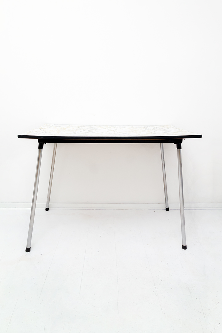 Formica eettafel met marmerprint vintage jaren 60