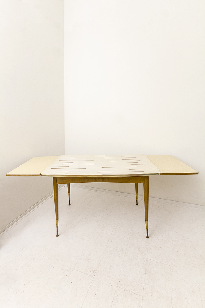 Franse vintage formica tafel met uitklapbaar blad en verstelbare poten