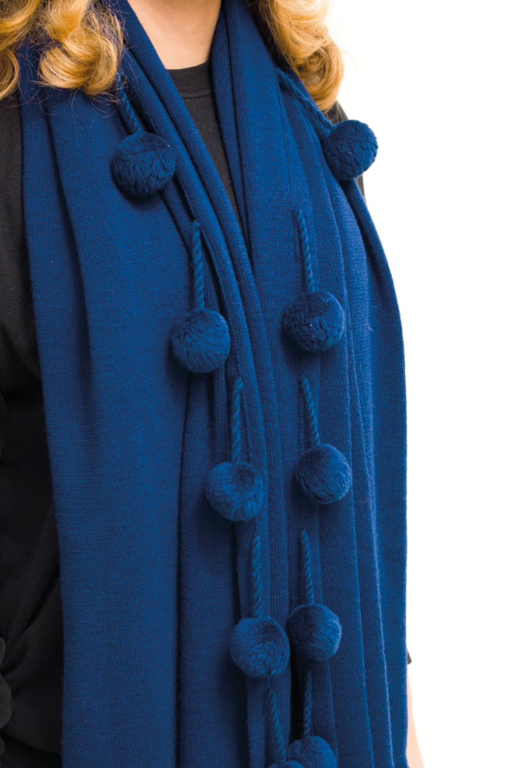 Gebreide sjaal met pompons donkerblauw Dorothée Bis