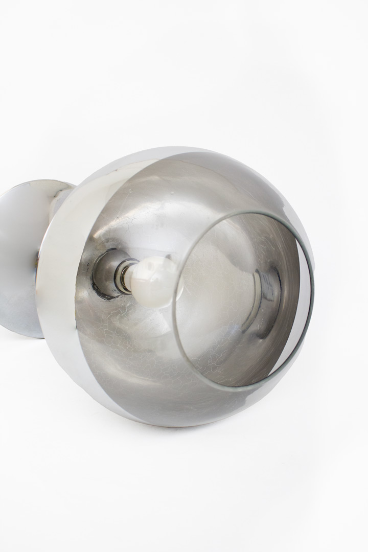 Chromen tafellamp met glazen globe kelk 2000s - Glashütte / Tom Dixon stijl