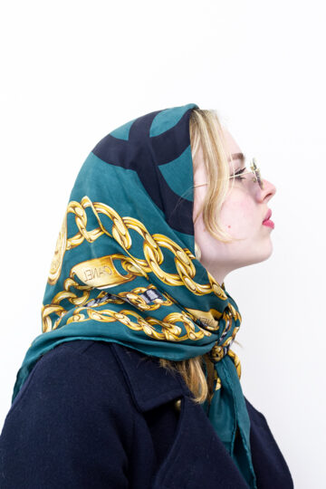 Groene Chanel zijden sjaal met print van chains vintage