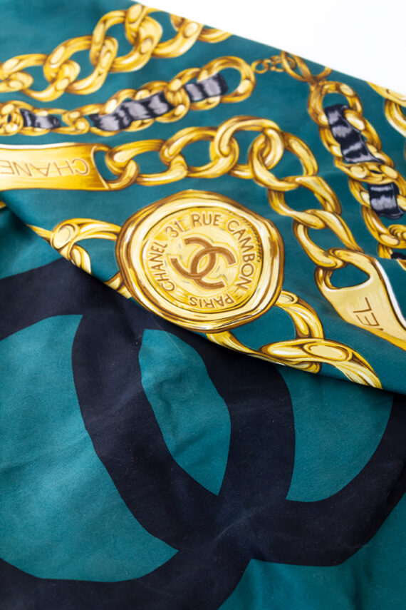 Groene Chanel zijden sjaal met print van chains vintage