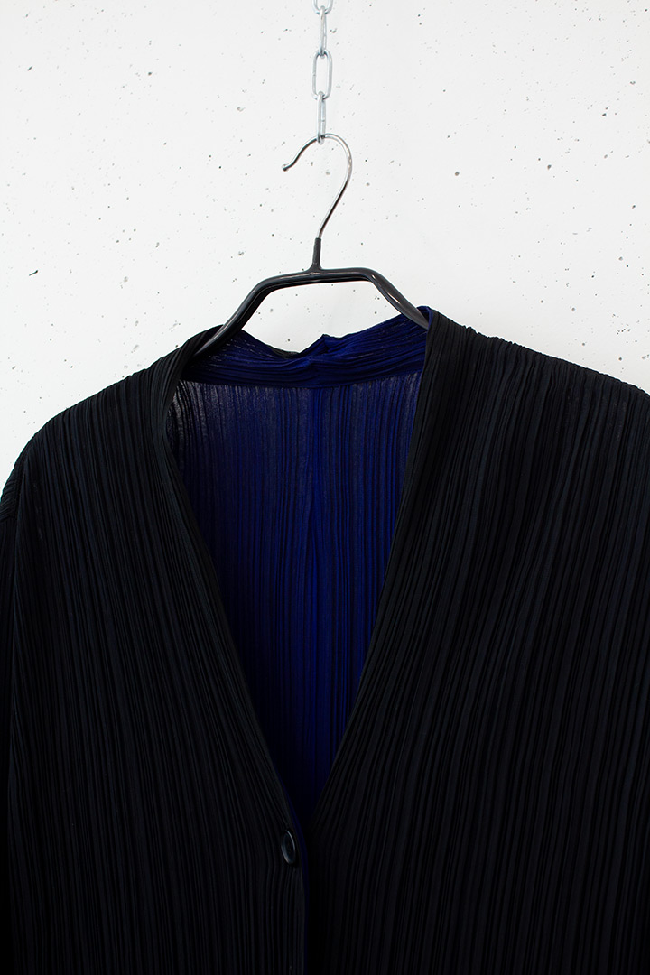Issey Miyake Homme Plisse SS23 (Satoshi Kondo) blouse met lange achterkant