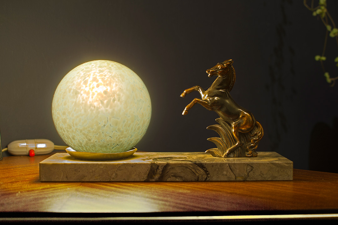 Jaren 30 Art Deco marmeren voet