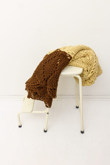 Jaren 70 gehaakte sprei van bruin/beige katoen