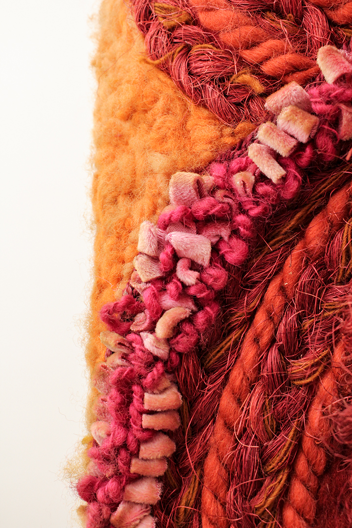 Jaren 70 wandkleed warme kleuren gevlochten met veel textuur