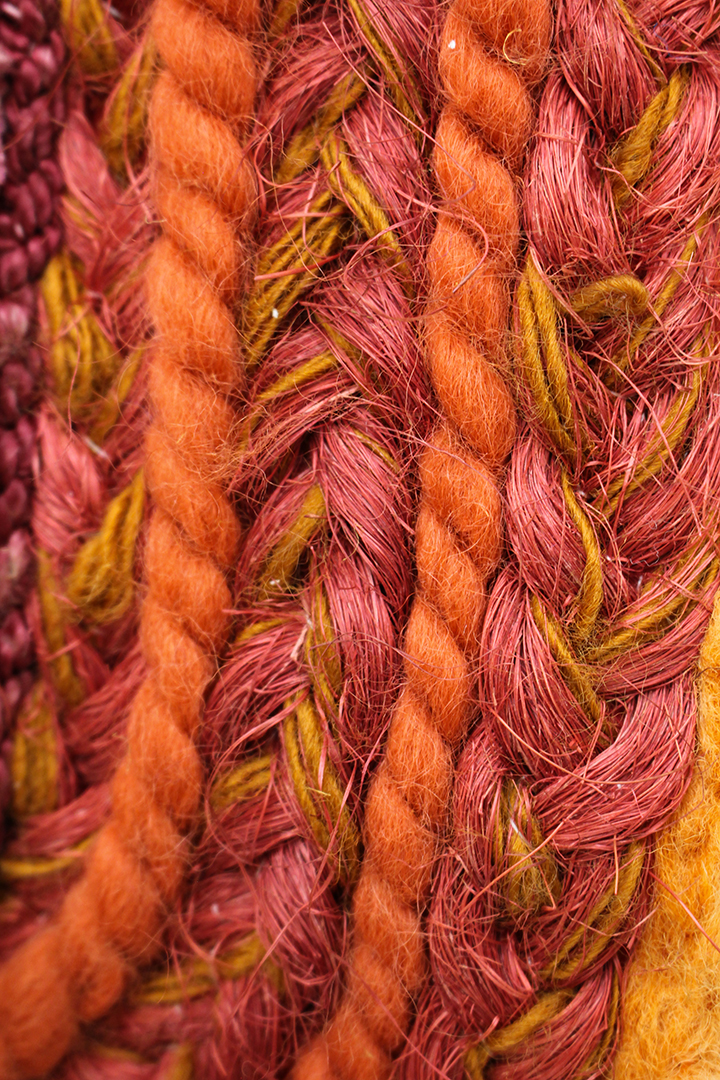 Jaren 70 wandkleed warme kleuren gevlochten met veel textuur