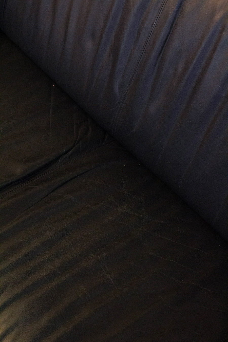 Donkerblauwe leren bankstel ‘Tango’ Jan Armgardt voor Leolux