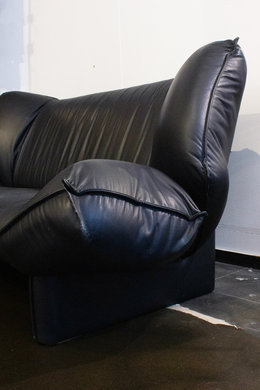 Donkerblauwe leren bankstel ‘Tango’ Jan Armgardt voor Leolux