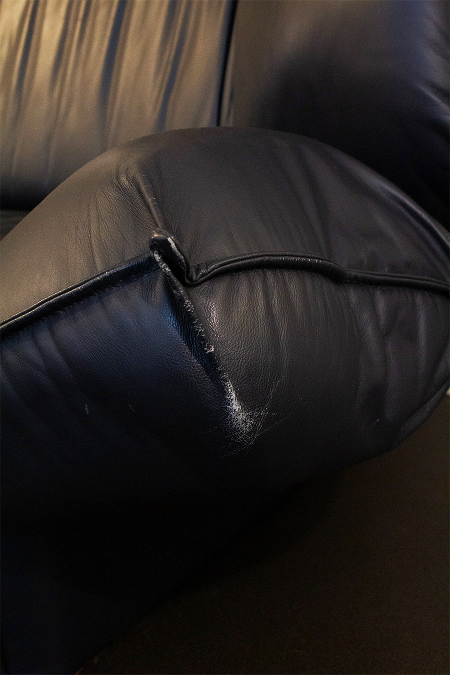 Donkerblauwe leren bankstel ‘Tango’ Jan Armgardt voor Leolux