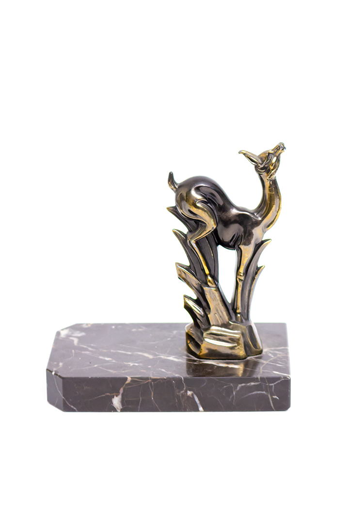 Marmeren boekensteun met bronzen hert jaren 30 Frankrijk