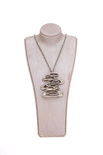 Jaren 70 modernistisch ketting met abstracte ovale hanger