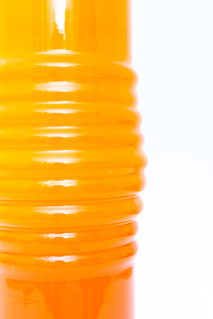 Oranje vloervaas van glas met ribbels Hema 2004