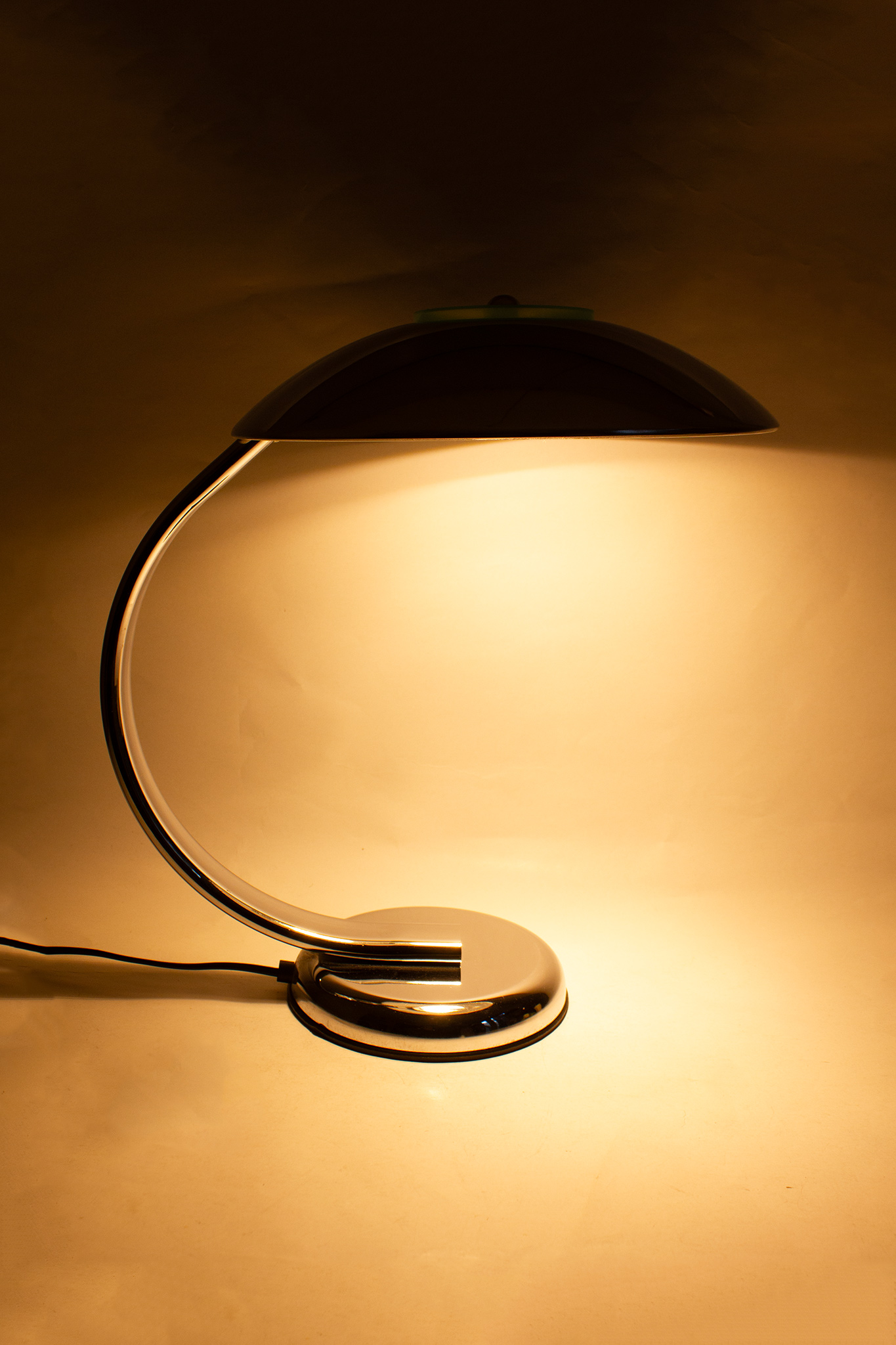 Retro 50’s Bauhaus tafellamp in de stijl van Egon Hillebrand