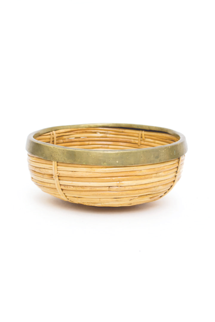 Rotan schaal met messing rand Gabriella Crespi of Raymor