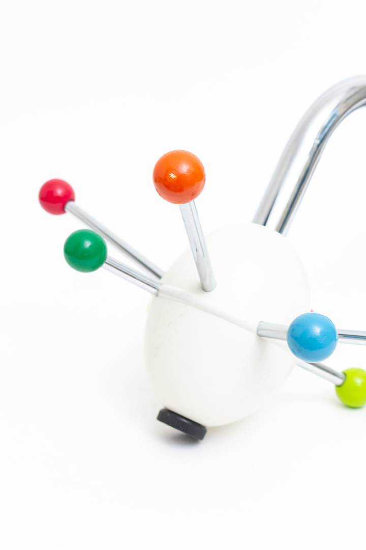 Sputnik kapstok Osvaldo Borsani jaren 70 gekleurd