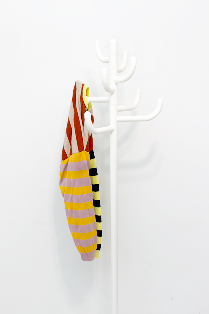 Staande kapstok van metaal Smed Rutger Andersson voor Ikea jaren 70