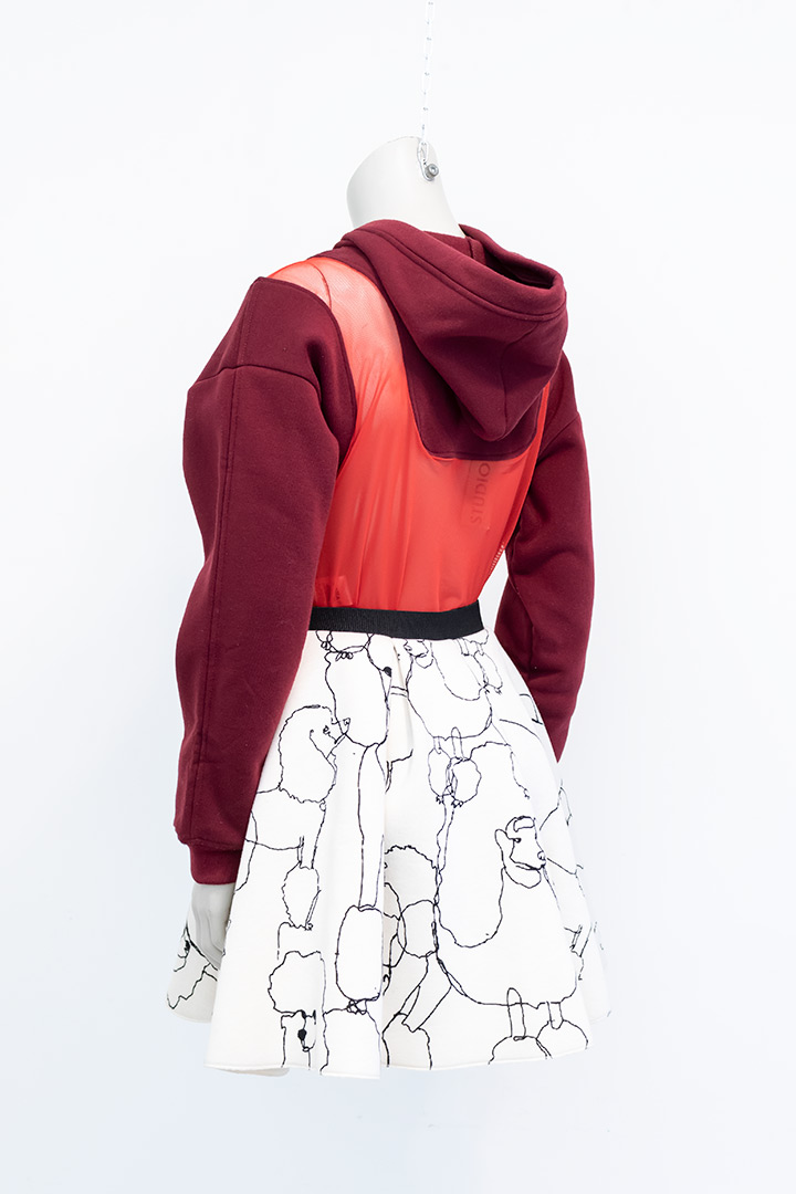 Studio Bolder hoodie met mesh body rood