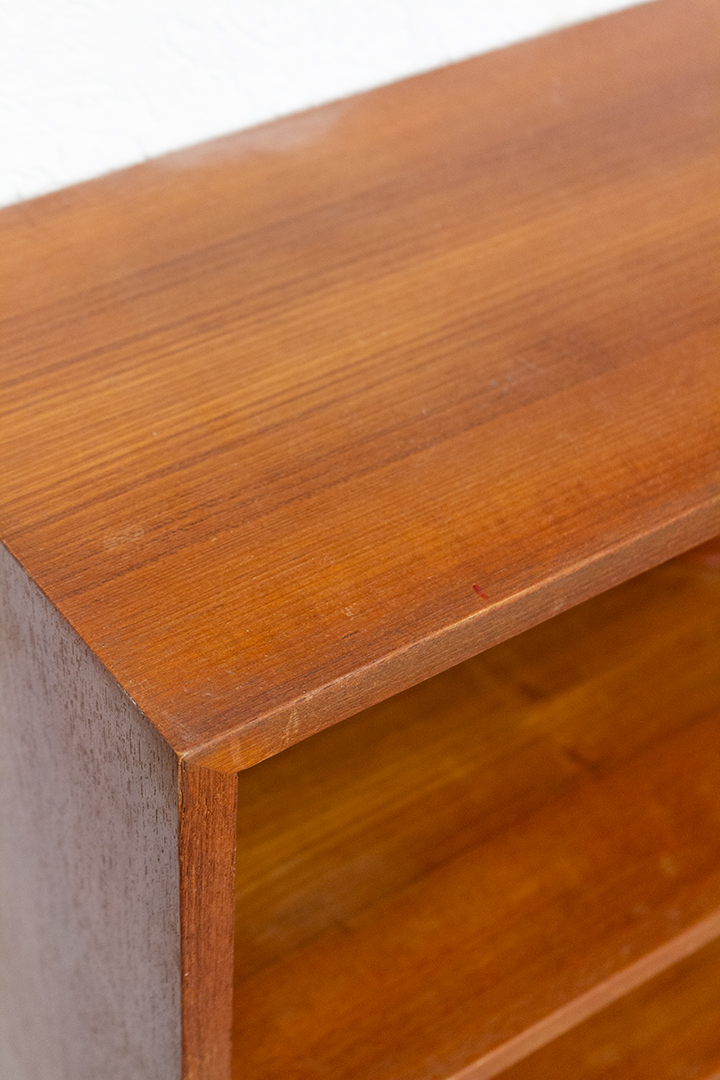 Teakhouten wandkastje met schap jaren 60