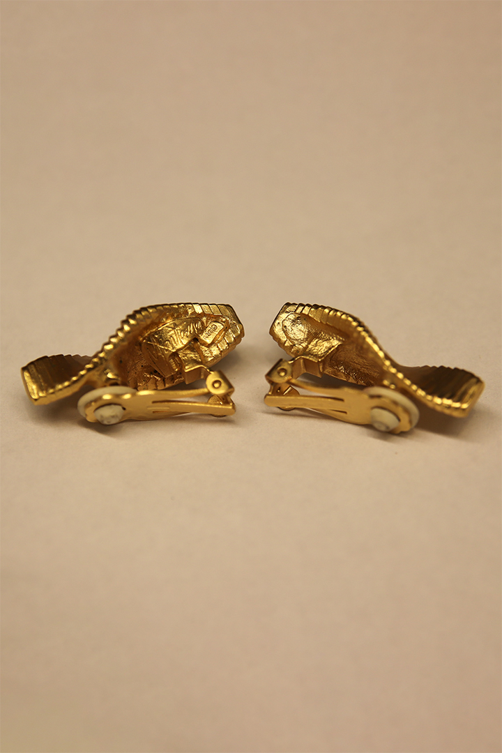 Vergulde clip-on oorbellen twist jaren 80 Claude Montana