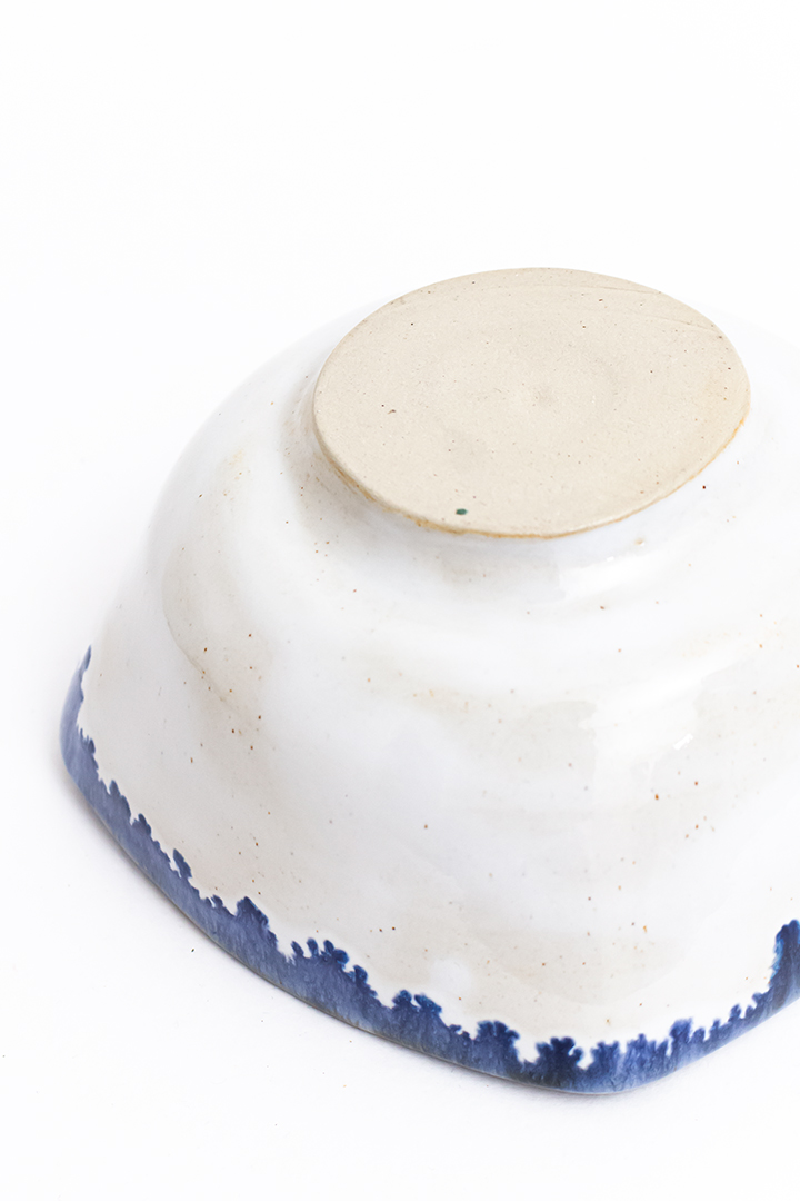 Vierkante schaal keramiek met blauwe spikkels Franck Coutant