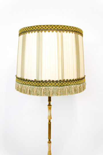 Vintage Art Deco vloerlamp met details van messing en marmer