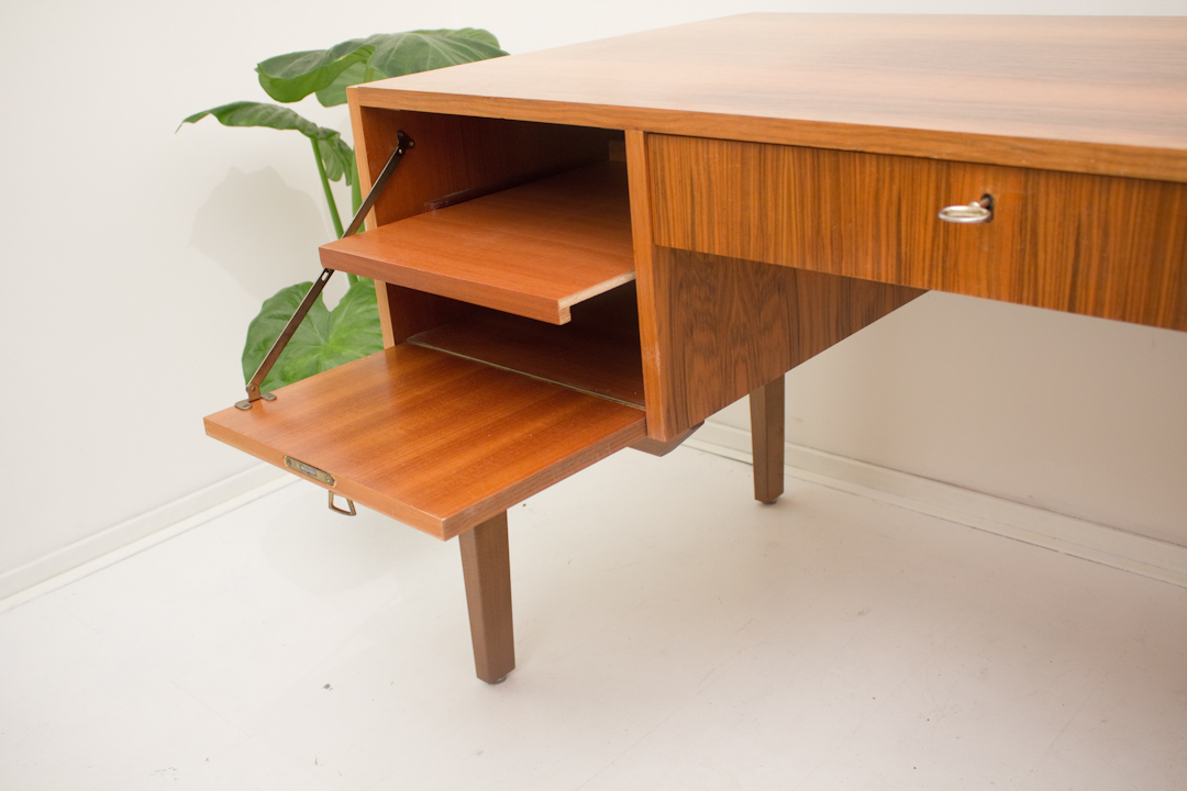 Vintage Grigat jaren 60 bureau met boekenplank