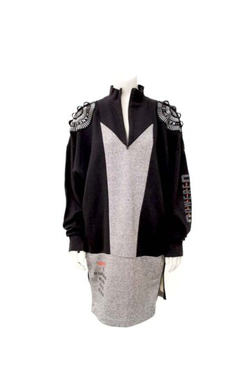 Zwart/grijze lange vintage Kansai Yamamoto O2 "Leaps and Bounds" sweater uit de jaren 80