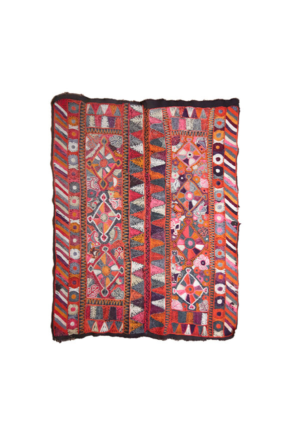 Vintage Suzani vloerkleed handgeborduurd met prachtige kleuren Oezbekistan