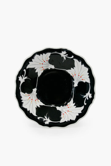 Vintage Weimar Kahla porseleinen bord zwart met wit bladeren decor