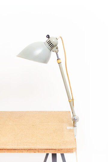 Vintage architectenlamp uit de Kaiser Idell Isis serie door Christian Dell