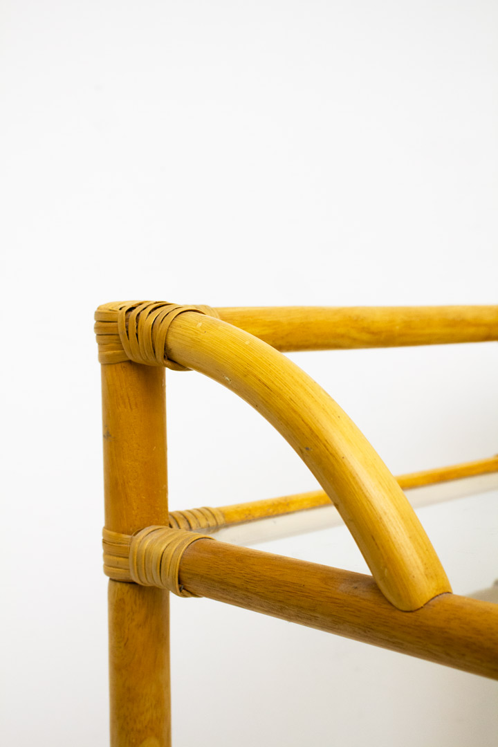 Vintage bamboe barcart met glazen platen
