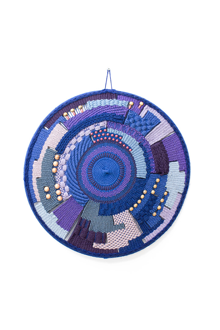 Vintage geweven wandornament blauw en paars met kralen