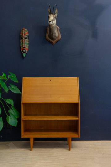 Vintage houten secretaire jaren 60 met slot en sleutel