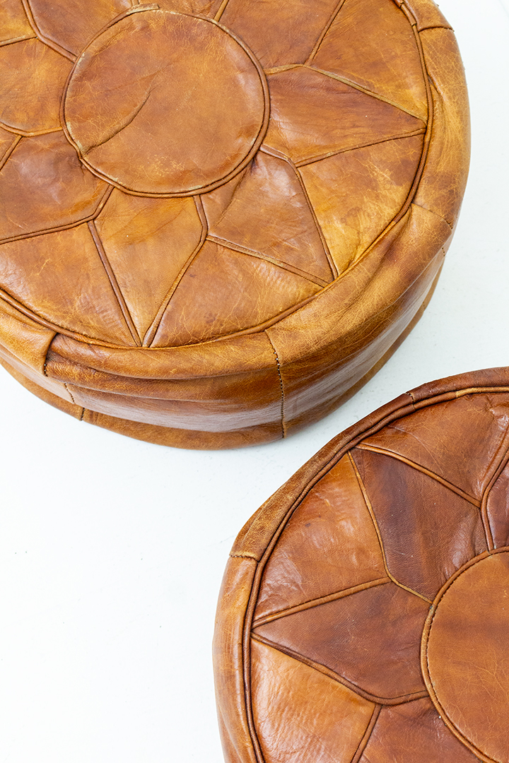 Vintage poef van bruin leer