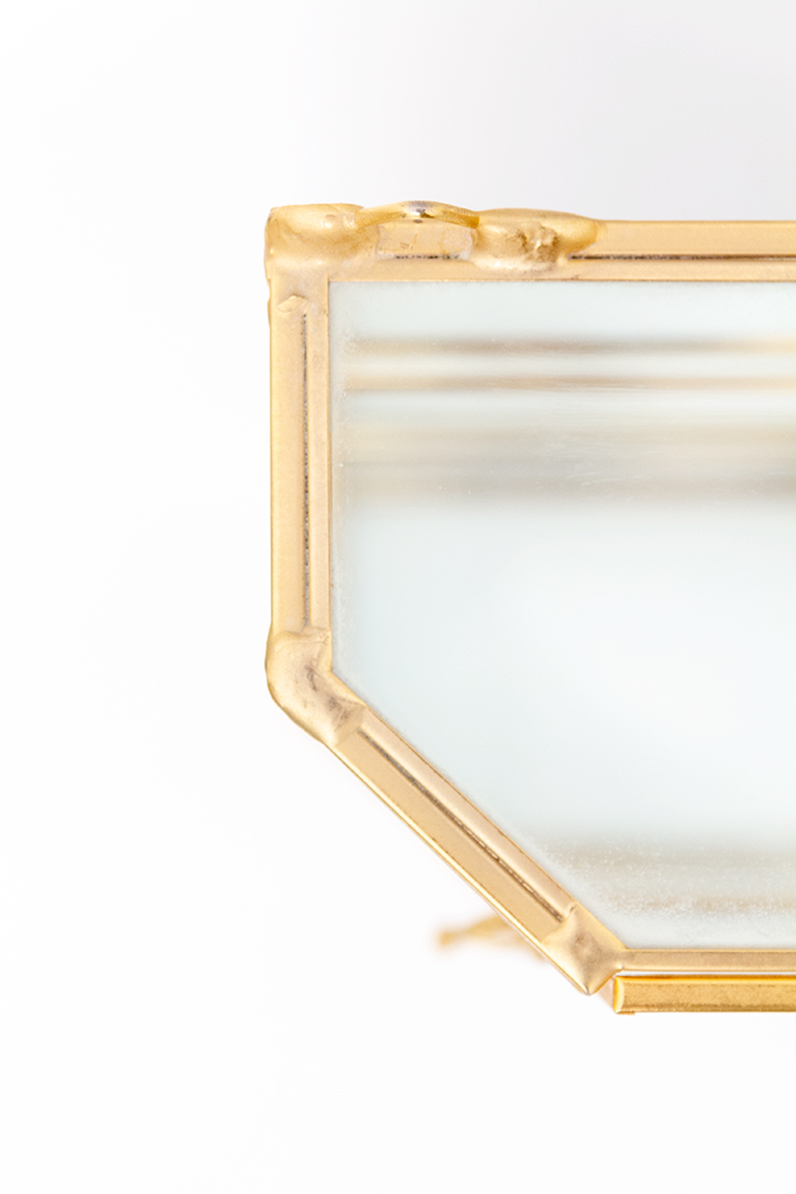 Vintage vitrinekast messing verguld 24k handgemaakt in Italië