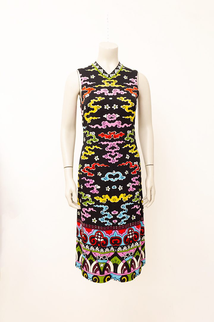 Vintage zwarte jurk met gekleurde wolkjesprint Marshall Field & Company Amerika