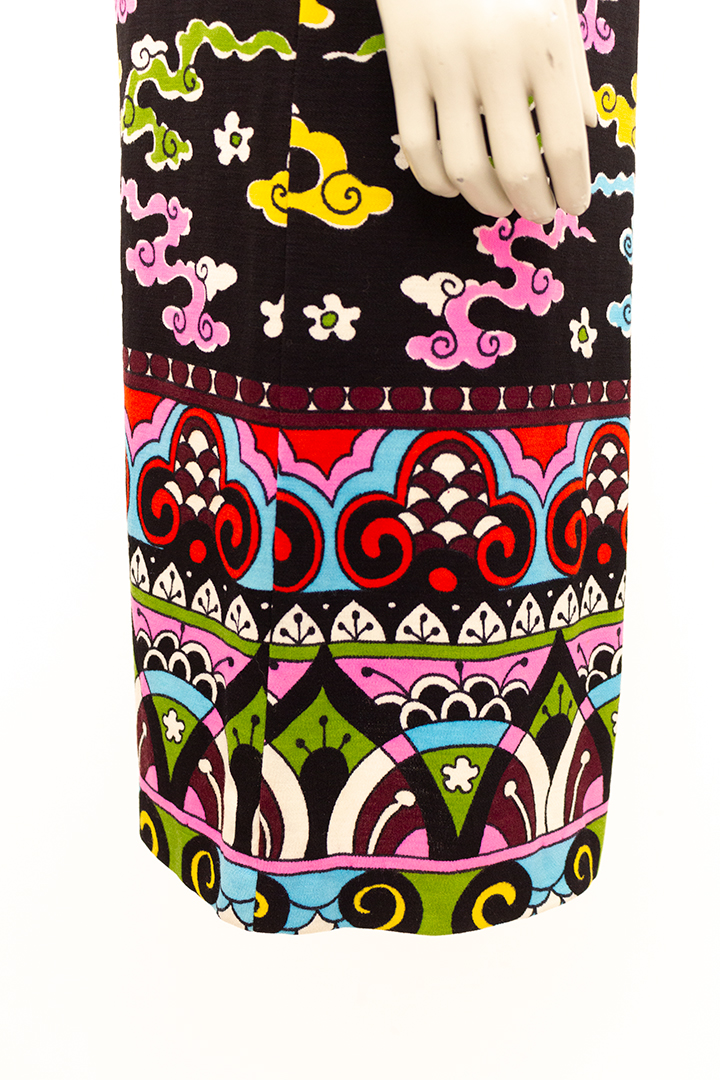 Vintage zwarte jurk met gekleurde wolkjesprint Marshall Field & Company Amerika