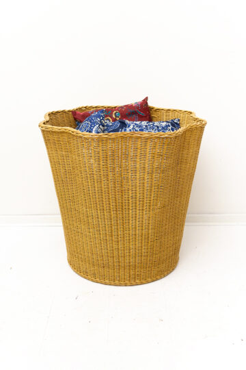 XXL rieten mand met gegolfde bovenkant vintage