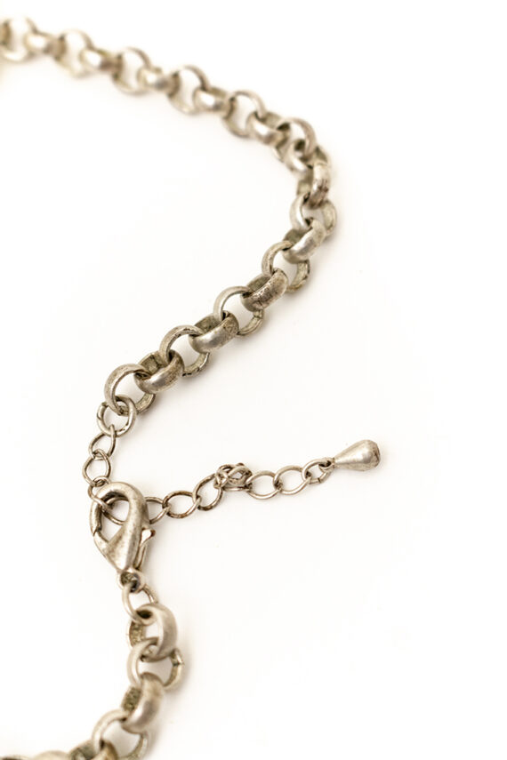 Zilverkleurige chain ketting met faux parels